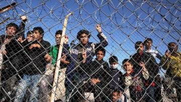 Συγκέντρωση διαμαρτυρίας ενάντια στα κέντρα κράτησης