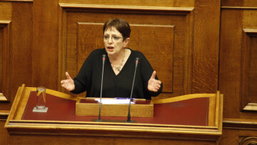 Παπαρήγα: «Πολιτικά ρηχή» η πρόταση του ΣΥΡΙΖΑ για τα υποβρύχια