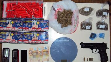 Κρήτη: Έκρυβε και πιστόλι και χασίς