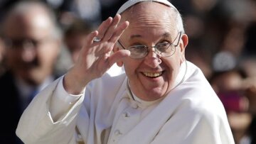 Τα πρώτα του Χριστούγεννα ως Πάπας γιορτάζει ο Φραγκίσκος