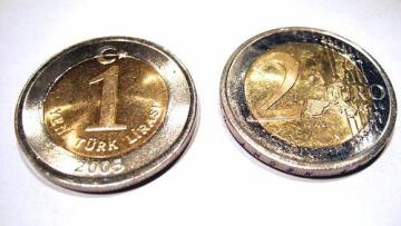 Η κρίση στην Τουρκία σπρώχνει το ευρώ στα ύψη