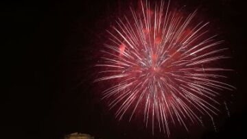 Βίντεο: Λαμπρές εκδηλώσεις για το νέο έτος σε όλη την χώρα