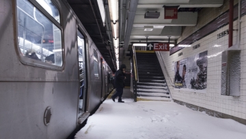 ΗΠΑ: Δεκαέξι νεκροί από τη χιονοθύελλα «Ηρακλής» 