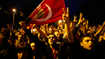 Τουρκία: 20.000 κόσμου διαδήλωσαν κατά του Ερντογάν