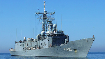 «Κρουαζιέρα» τουρκικής φρεγάτας στην Εύβοια