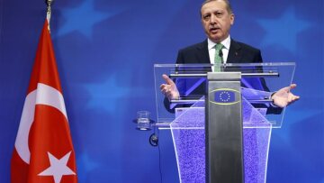 Τουρκία: H Κυβέρνηση Ερντογάν συνεχίζει τις εκκαθαρίσεις αστυνομικών