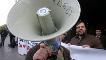 Κατεβάζει ρολά το Δημόσιο - Στάση της ΑΔΕΔΥ 10:00 - 14:00 