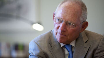 Ο Σόιμπλε ετοιμάζει νέο πακέτο βοήθειας για την Ελλάδα