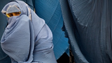 Αφγανιστάν: Με νόμο θα προστατεύονται οι βιαστές