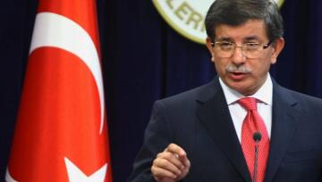 Νταβούτογλου: Αυτή τη φορά το Κυπριακό πρέπει να λυθεί