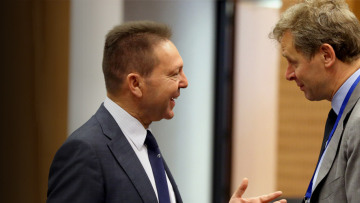 Δεν υπάρχει δημοσιονομικό κενό και νέα μέτρα λένε τώρα στο ΥΠΟΙΚ