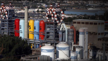 Χαλυβουργική: Τι απαντά για τη διαθεσιμότητα του προσωπικού της