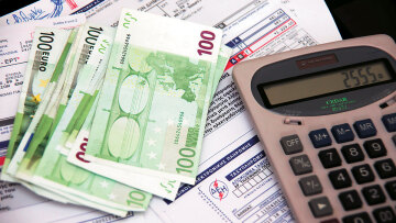 Τι να προσέξουν φέτος όσοι έχουν εισοδήματα με δελτίο παροχής υπηρεσιών