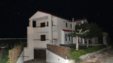 Κ. Τζεβελέκος: Πανάκριβα αυτοκίνητα, βίλα και όπλα είχε ο εμπνευστής της «χρυσής» ΜΚΟ