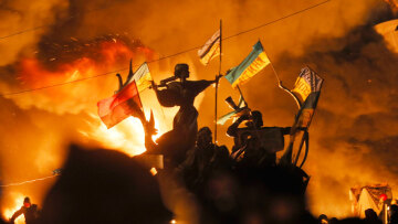 Σουηδός ΥΠΕΞ: «Λερωμένα με αίμα τα χέρια του Γιανουκόβιτς»