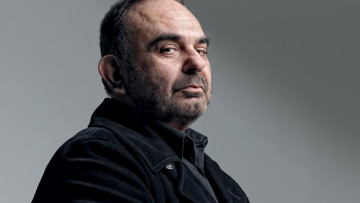 Συγκίνηση για το χαμό του αγαπημένου ηθοποιού Σάκη Μπουλά