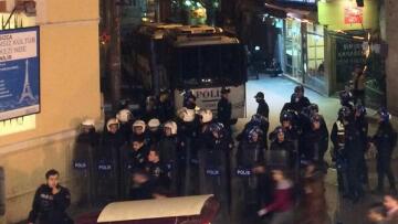 Κωνσταντινούπολη: Με δακρυγόνα απώθησε χιλιάδες διαδηλωτές η αστυνομία