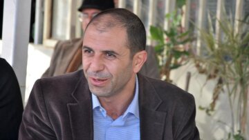 Οζερσάι: Ήρθαμε στην Αθήνα να φάμε σταφύλια, όχι να δείρουμε τον αμπελουργό