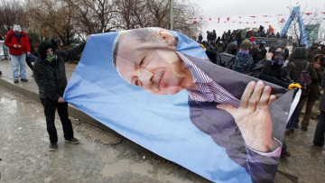 Τουρκία: Ελεύθεροι οι γιοι των πρώην υπουργών