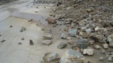 Κλειστή λόγω κατολίσθησης η παλαιά Ε.Ο. Πατρών - Κορίνθου