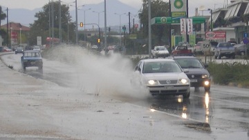 Εκτροπή οχημάτων στην παλαιά Ε.Ο. Αθηνών - Κορίνθου