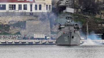 Υπ. Άμυνας Ουκρανίας: Η Ρωσία ζητά την παράδοση δύο πολεμικών πλοίων 