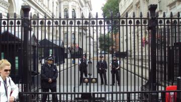 Γκάφα με διαρροή εγγράφου για τη βρετανική στάση σχετικά με τη Ρωσία