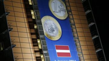 Λετονία: Ταξιδιωτικοί περιορισμοί και «πάγωμα» περιουσιακών στοιχείων ύποπτων Ουκρανών