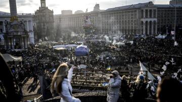 Ουκρανία: Στο χείλος της πτώχευσης, πουλάει κρατικά αυτοκίνητα