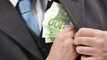 Ηράκλειο: Διώξεις για τους κατηγορούμενους του κυκλώματος εκβιαστών και τοκογλύφων 
