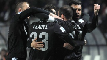 Στον τελευταίο… γύρο χτύπησε ο ΠΑΟΚ τον Ολυμπιακό επικρατώντας με 2-1