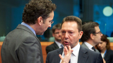 Στο Eurogroup χωρίς συμφωνία ο Στουρνάρας – Προσβλέπει σε θετική δήλωση