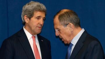 Αποδείξεις από τη Ρωσία για την αποκλιμάκωση στην Κριμαία ζητούν οι ΗΠΑ