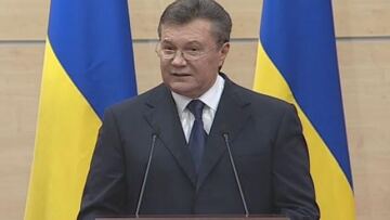 Γιανουκόβιτς: «Είμαι ακόμη ζωντανός και παραμένω ο ηγέτης της Ουκρανίας»