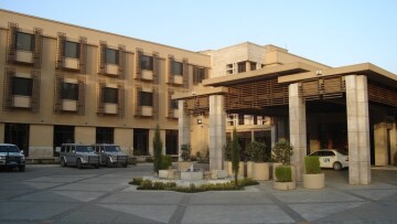 Αφγανιστάν: Σκότωσαν δημοσιογράφο του AFP, τη γυναίκα του και δύο παιδιά του!