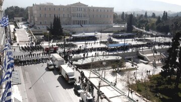 «Οχυρό» η Αθήνα για την παρέλαση - 3.000 αστυνομικοί στο κέντρο