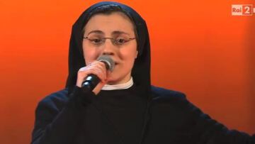 YouTube: Είκοσι εκατομμύρια «πιστοί» της καλόγριας... Alicia Keys