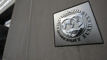 ΔΝΤ: Ανοιχτό το ενδεχόμενο να δοθούν παραπάνω από μία δόσεις στην Ελλάδα 