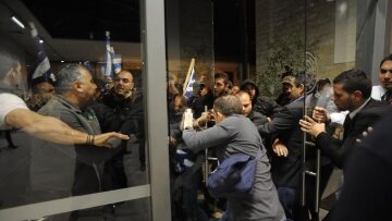 Το κυπριακό «αδελφάκι» της Χ.Α. δεν είναι κόμμα, ξεκαθαρίζει ο Γενικός Εισαγγελέας