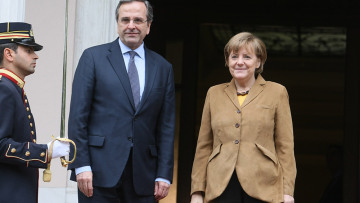 Σκληρή οριστική λύση για βιώσιμο χρέος πριν τις ευρωεκλογές