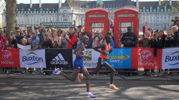 Επεισοδιακός μαραθώνιος στο Λονδίνο: Ενας νεκρός και μία αγνοούμενη