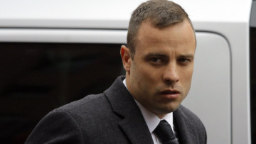 Εισαγγελέας προς Πιστόριους: Η Ρίβα σου μίλαγε πίσω από την πόρτα του μπάνιου και εσύ πυροβολούσες