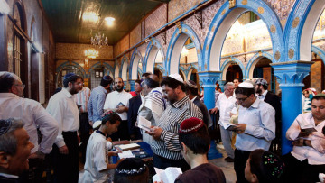 Ζητούν από τους Εβραίους άνω των 16 ετών να παρουσιαστούν στις Αρχές