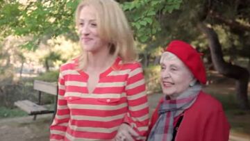 Δείτε το προεκλογικό σποτ της Ρένας Δούρου με πρωταγωνίστρια τη «Θεοπούλα»
