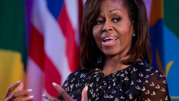 Κάνσας: Μαζεύουν υπογραφές για να ματαιωθεί ομιλία της Μισέλ Ομπάμα σε σχολείο 