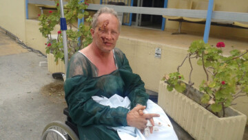 Προσευχηθείτε για τη γυναίκα μου, δηλώνει ο σύζυγος της Αμερικανίδας που τραυματίστηκε