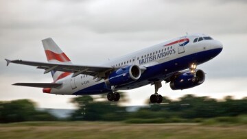 British Airways: New direct flights to Thessaloniki, Mykonos and Santorini