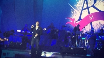 Η αστυνομία διέκοψε συναυλία του Αντώνη Ρέμου