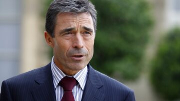 NATO: Η Ρωσία διαπράττει ένα «ιστορικό λάθος» αποσταθεροποιώντας την Ουκρανία