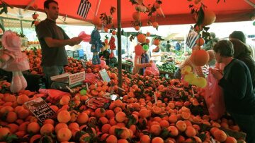 Υπουργείο Ανάπτυξης: Κανένα νόημα να συνεχίζεται η απεργία στις λαϊκές αγορές